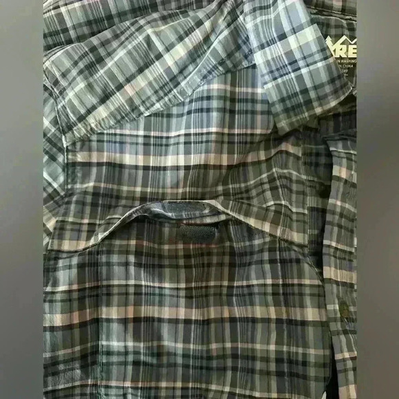 REI Vented Men's Shirt (K12) - Picture 5 of 11